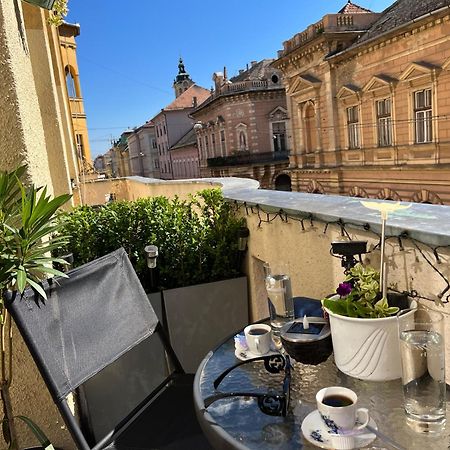 Schaeffer Palace Apartment Szeged Bagian luar foto